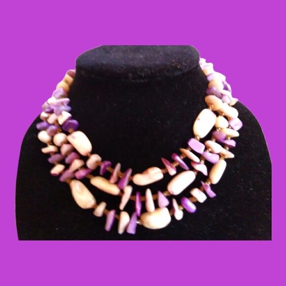 NECKLACE SHELLS & BEADS 3 Strand 16" 3" EXTENDER PURPLE & CREAM VINTAGE - Picture 2 of 4